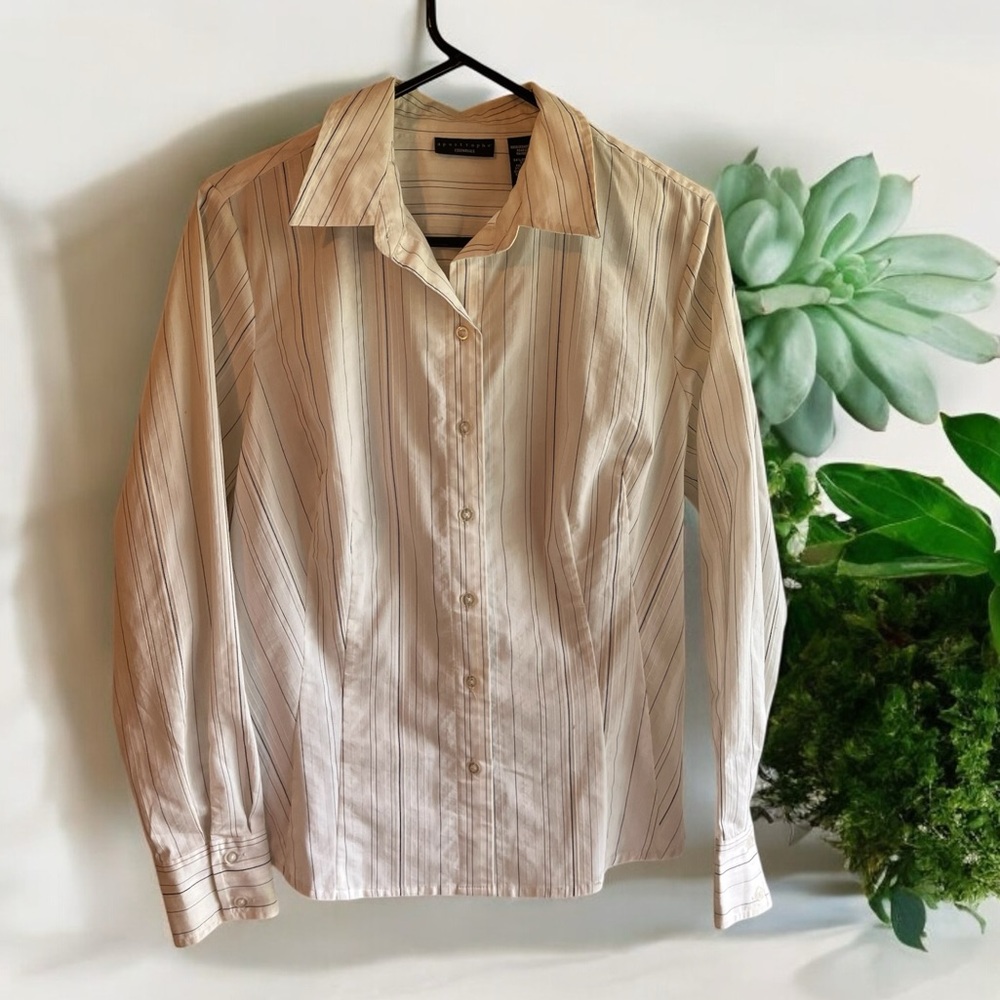 Apostrophe White Striped Button-Up Shirt size L